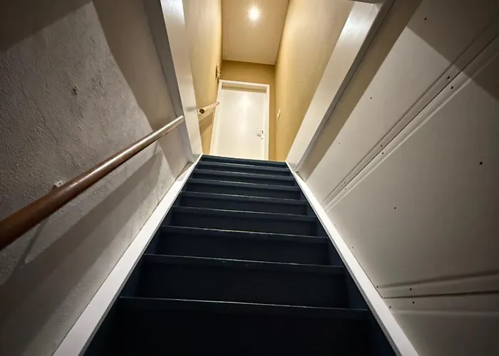 Cozy In The Centre Of خودا